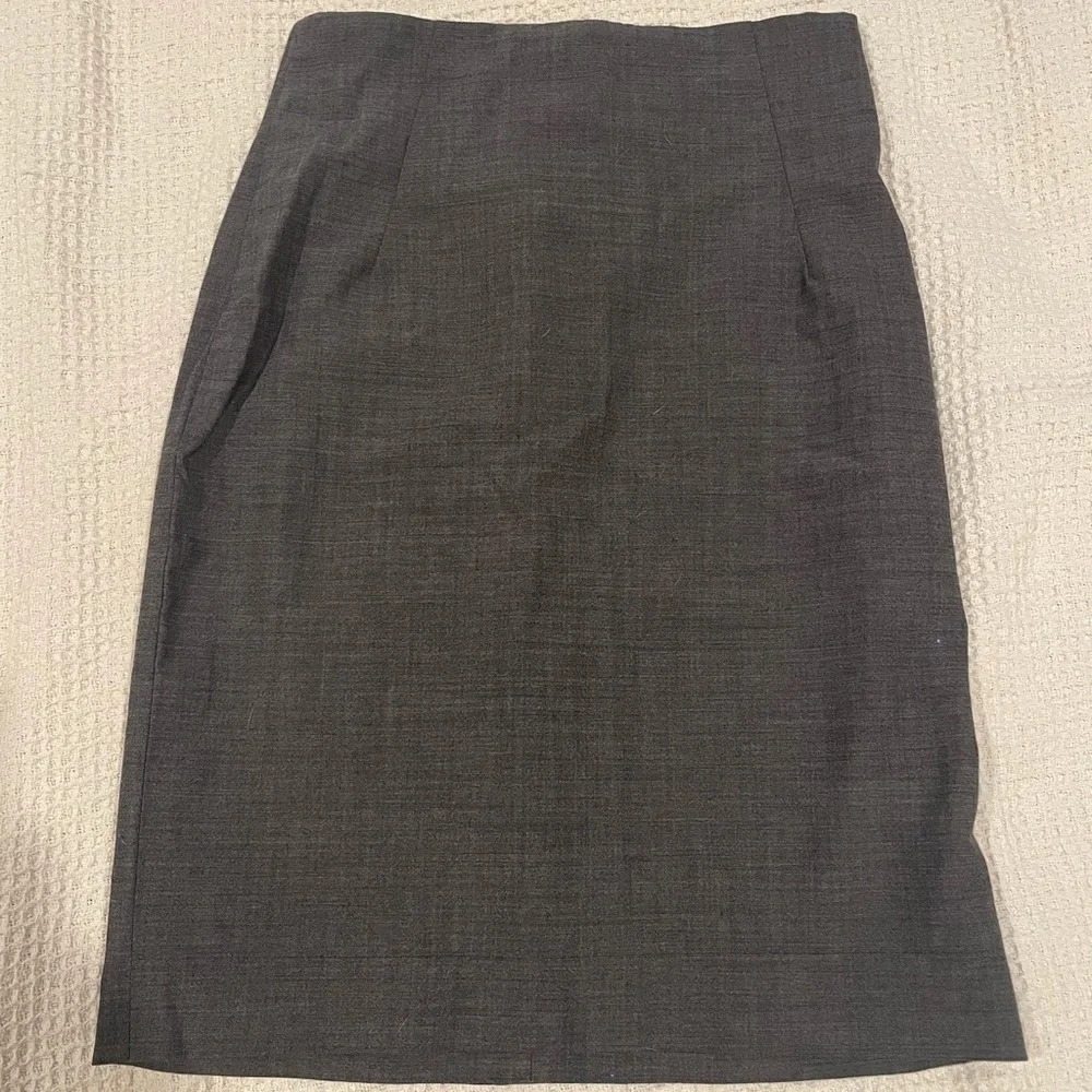 Aritiza Babaton Walt Skirt in grey